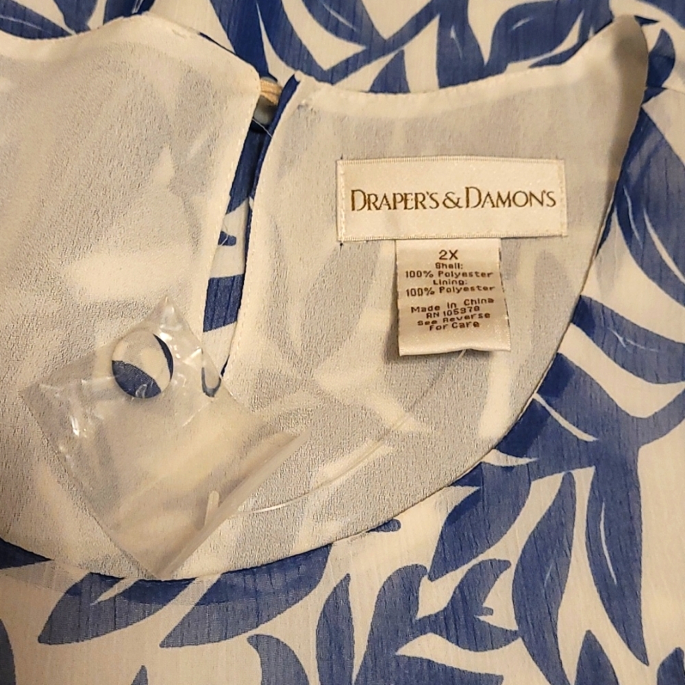 Draper's & Damon's Women Blue/White Blouse Size 2X - Picture 6 of 6